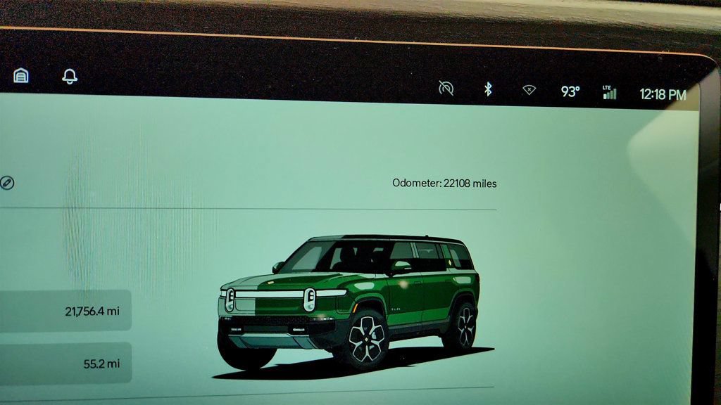 Used 2024 Rivian R1S Adventure AWD/4WD image 15