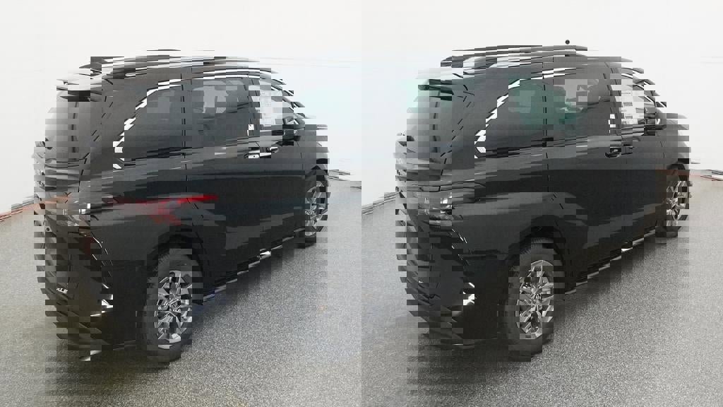 New 2026 Toyota Sienna XLE image 42