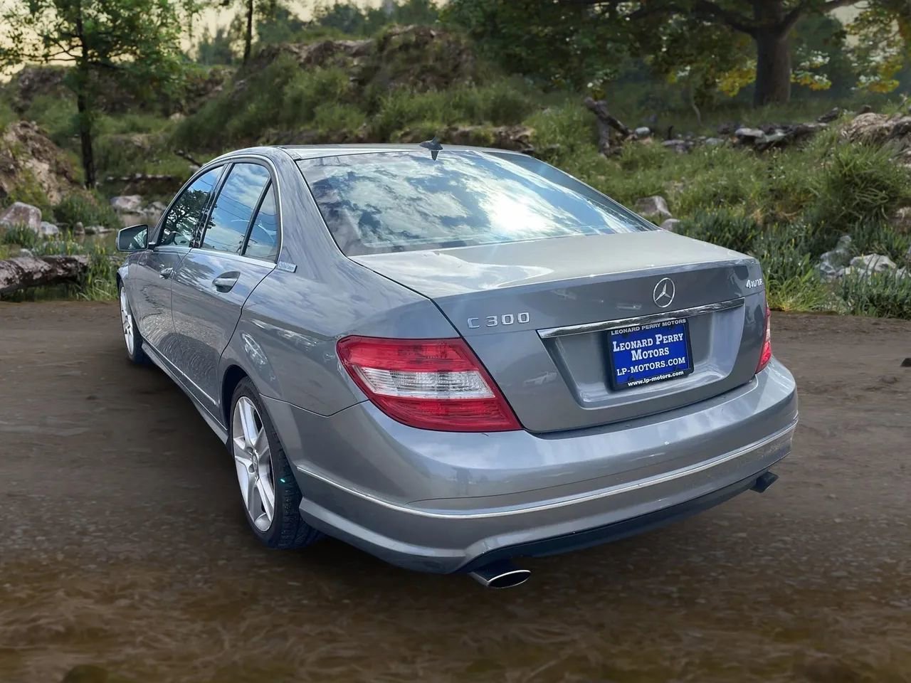 Used 2011 Mercedes-Benz C 300 4MATIC Sedan image 8