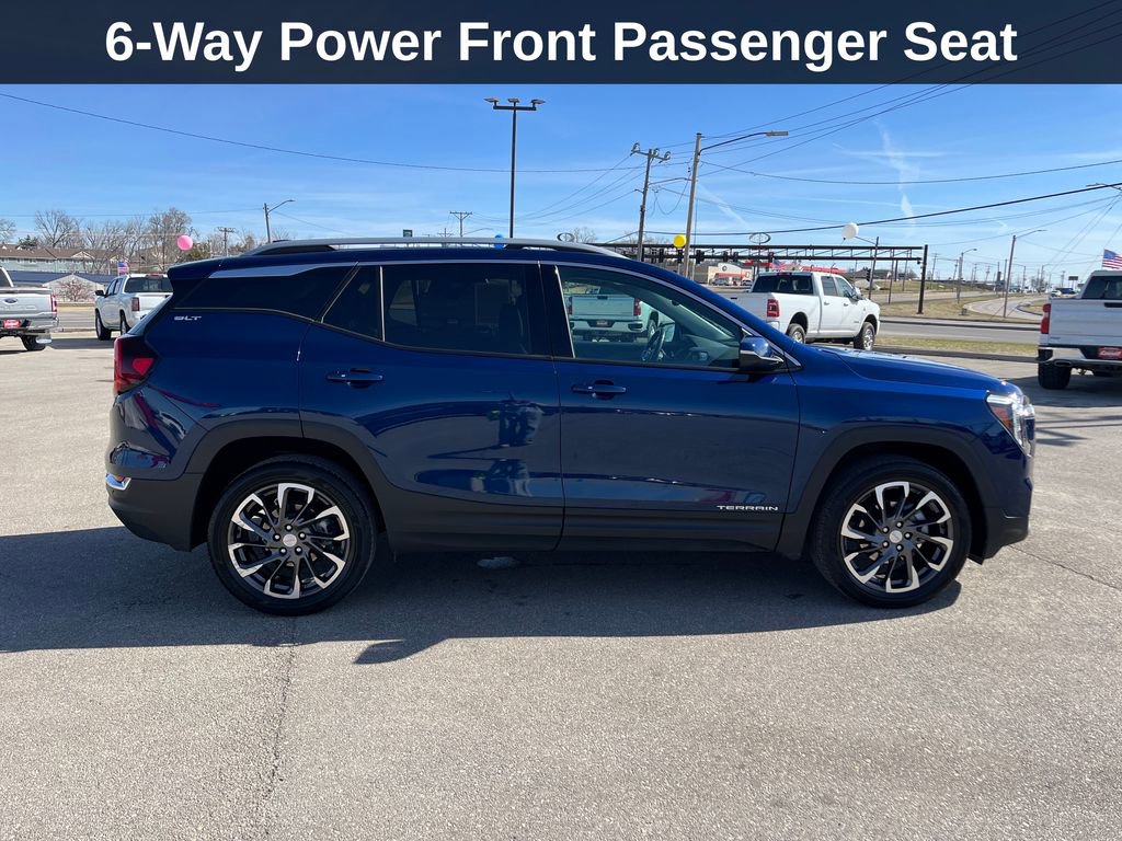 Used 2022 GMC Terrain SLT image 8