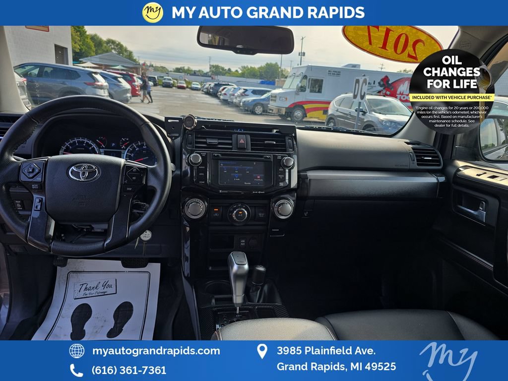 Used 2017 Toyota 4Runner TRD Off-Road Premium AWD/4WD image 12