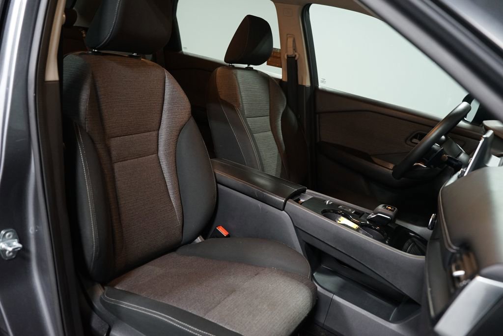 Used 2021 Nissan Rogue S image 26