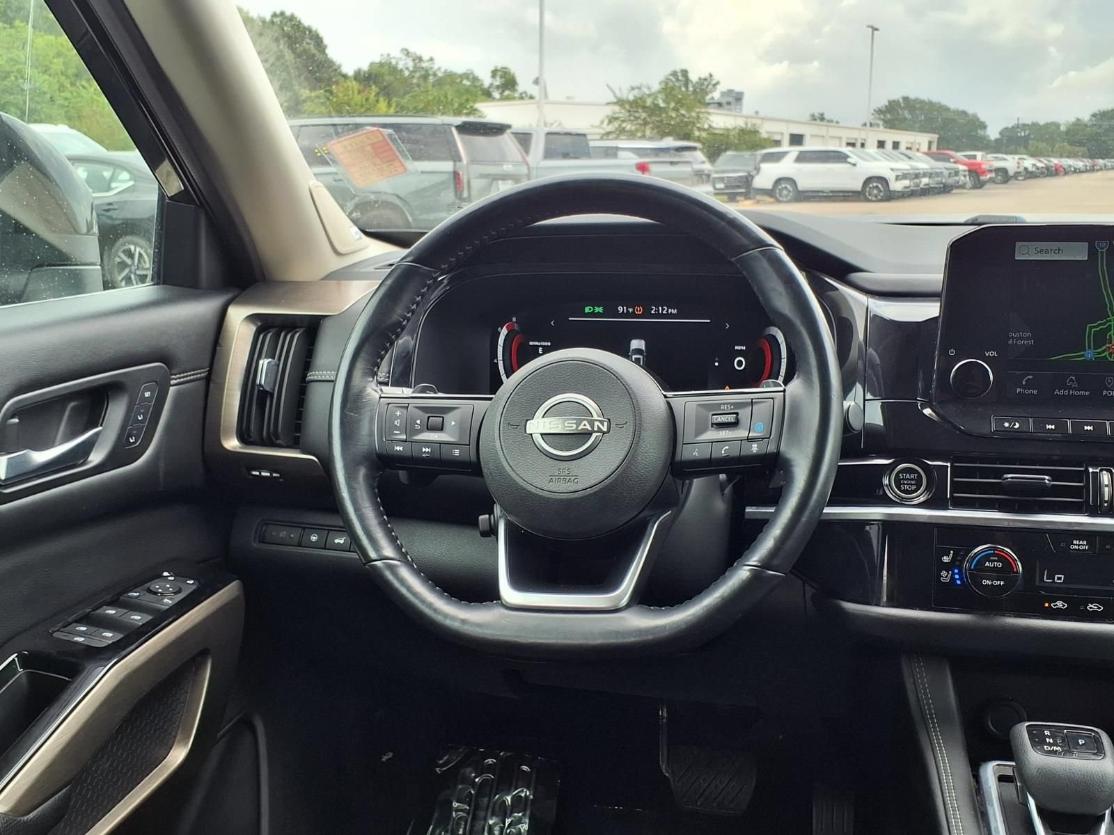 Used 2023 Nissan Pathfinder Platinum AWD/4WD image 11