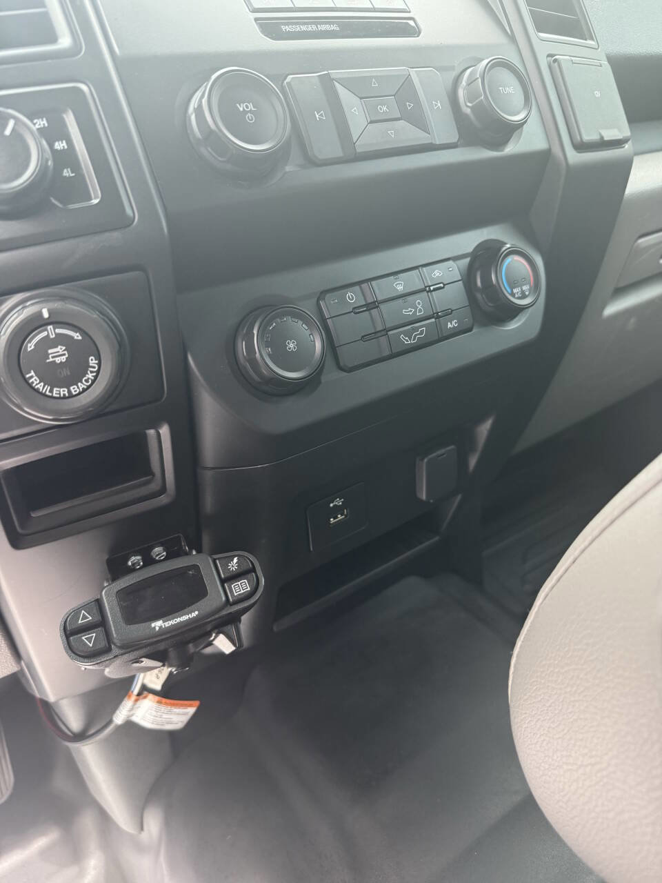 Used 2020 Ford F150 XL w/ Equipment Group 101A Mid image 9