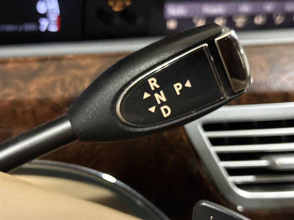 Used 2013 Mercedes-Benz S 550 4MATIC image 18