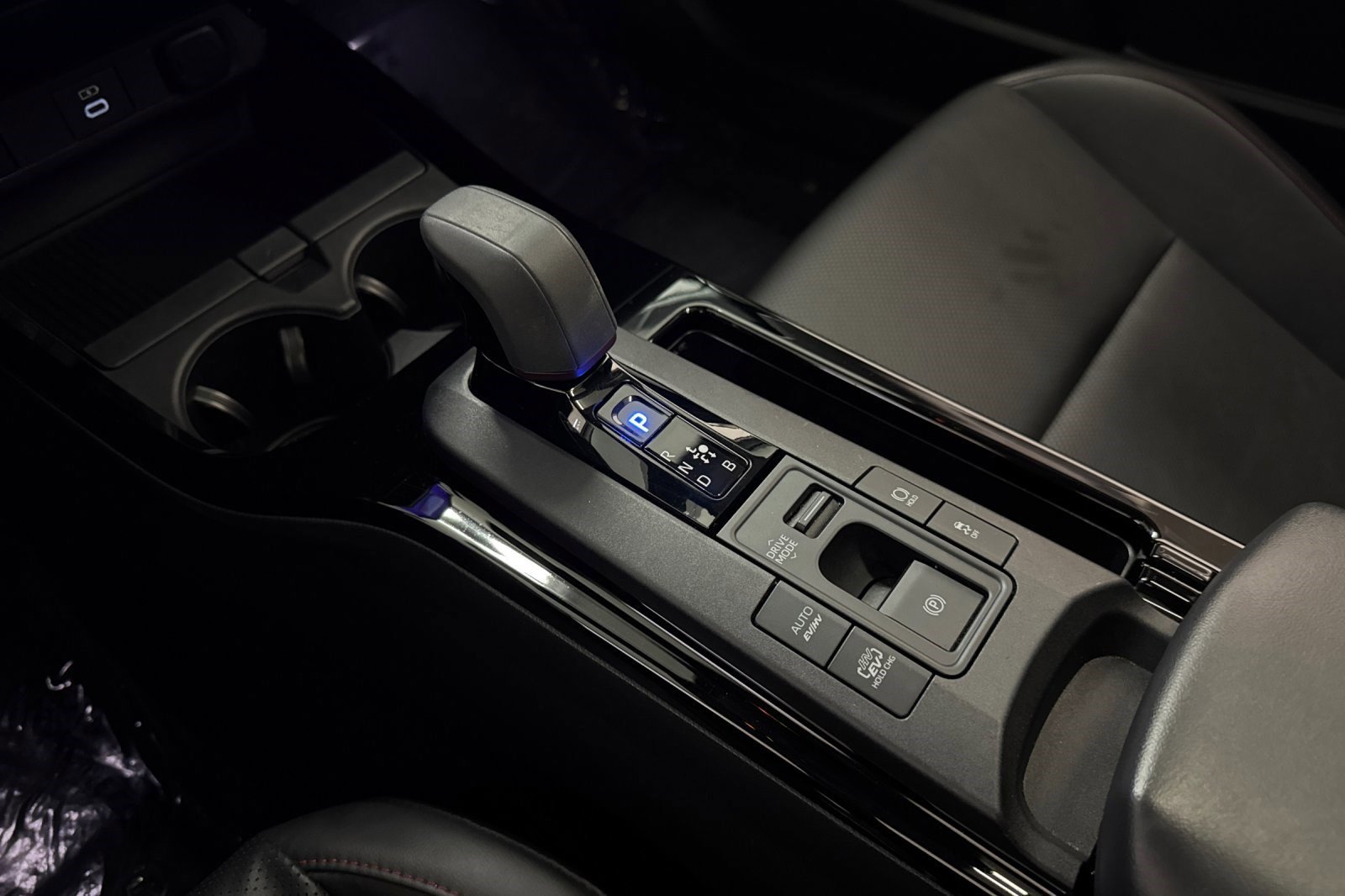 Used 2023 Toyota Prius Prime Premium image 18