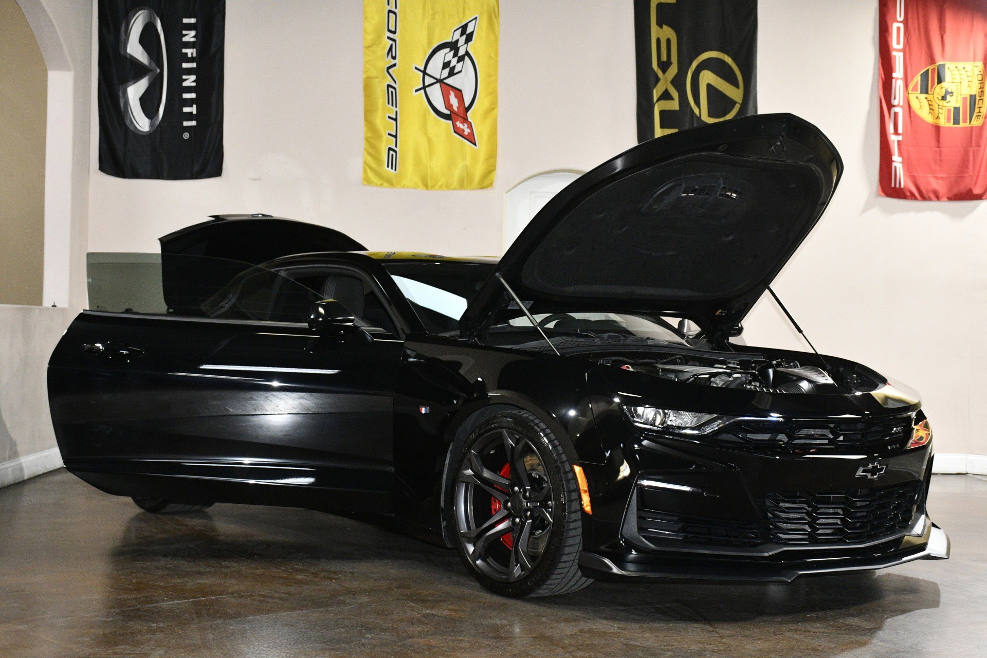 Used 2019 Chevrolet Camaro SS image 89