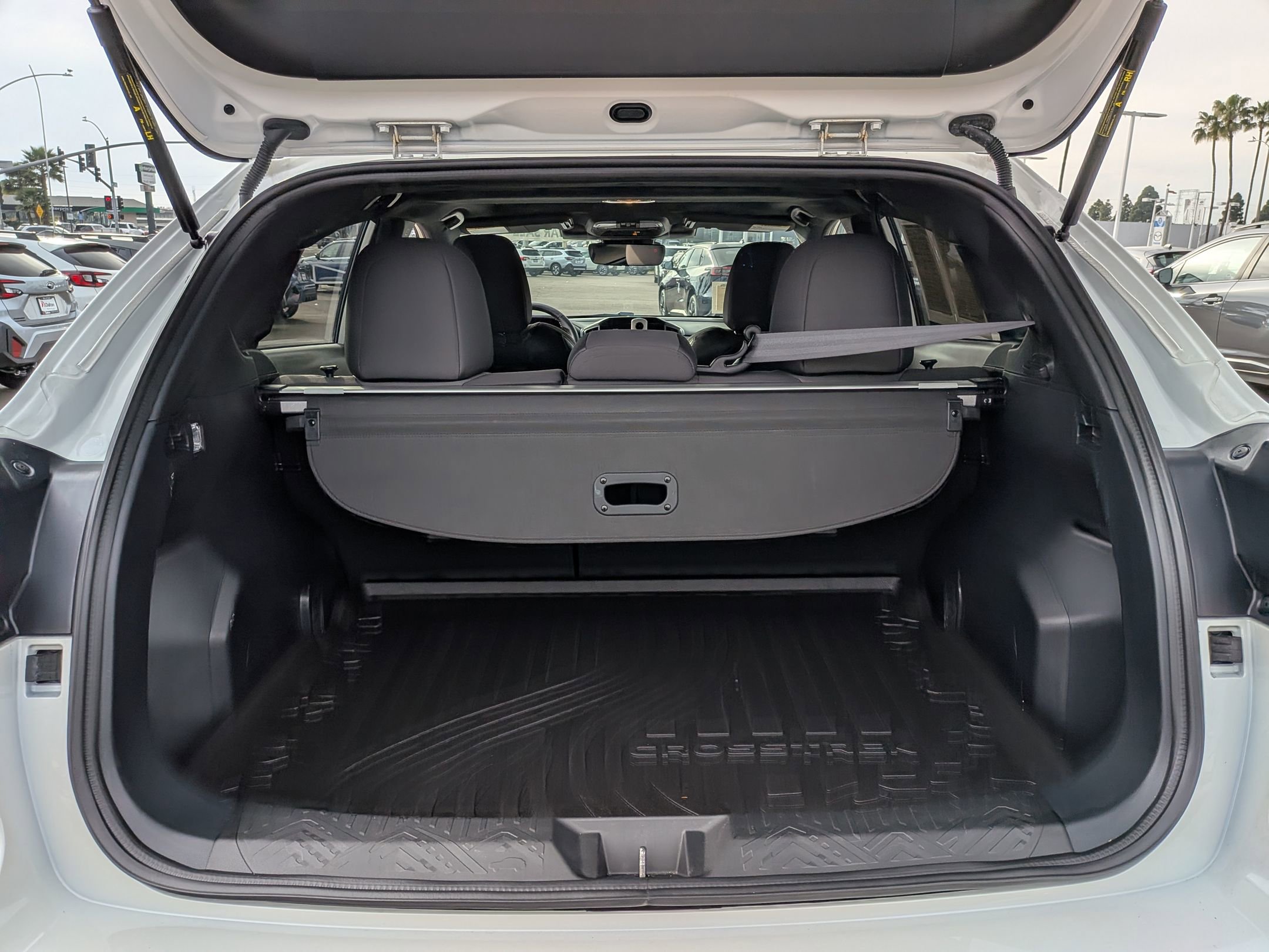 Certified 2025 Subaru Crosstrek 2.5i Sport w/ Crosstrek Mirror Package image 32