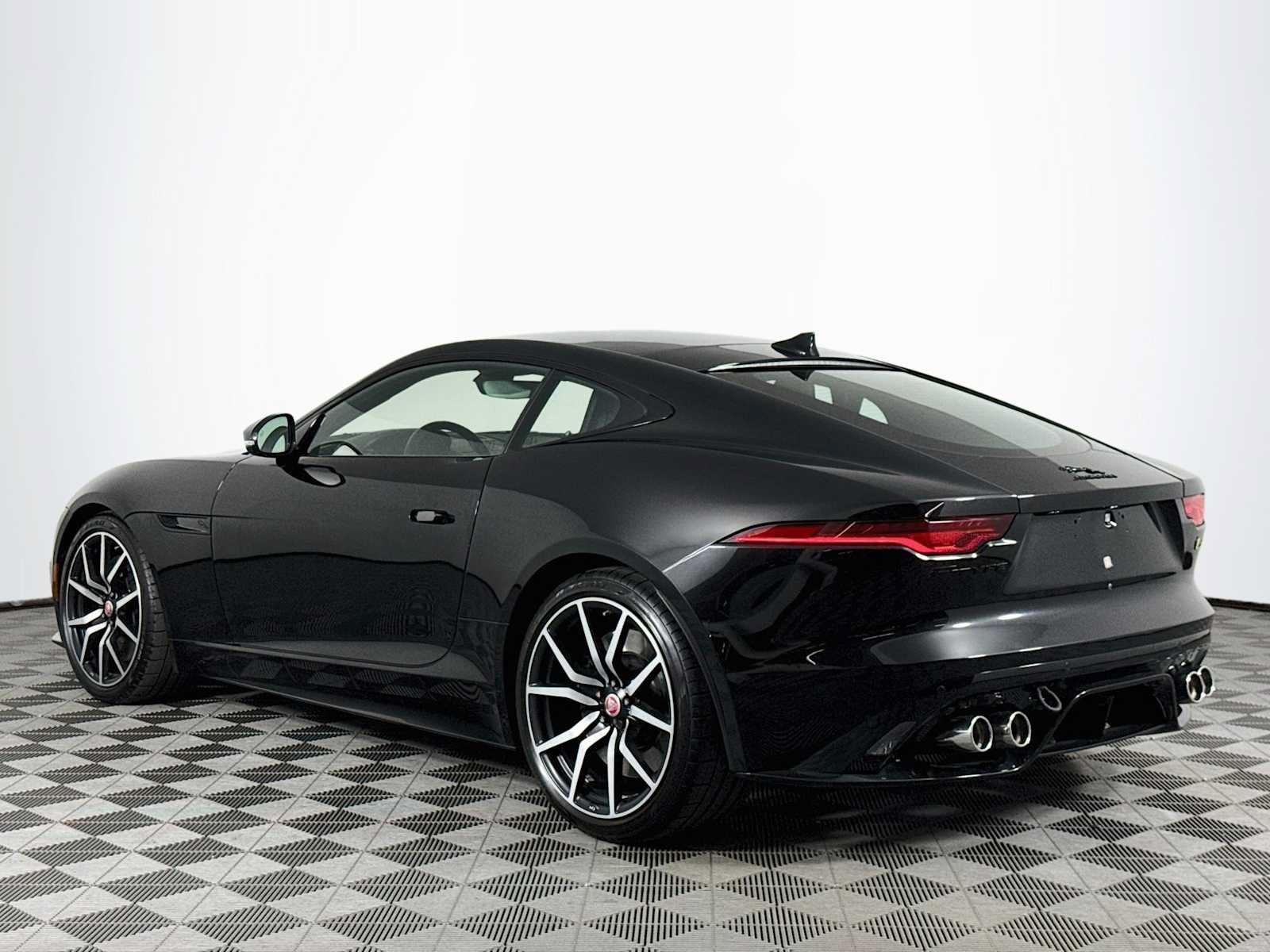 Used 2023 Jaguar F-TYPE R AWD/4WD image 7