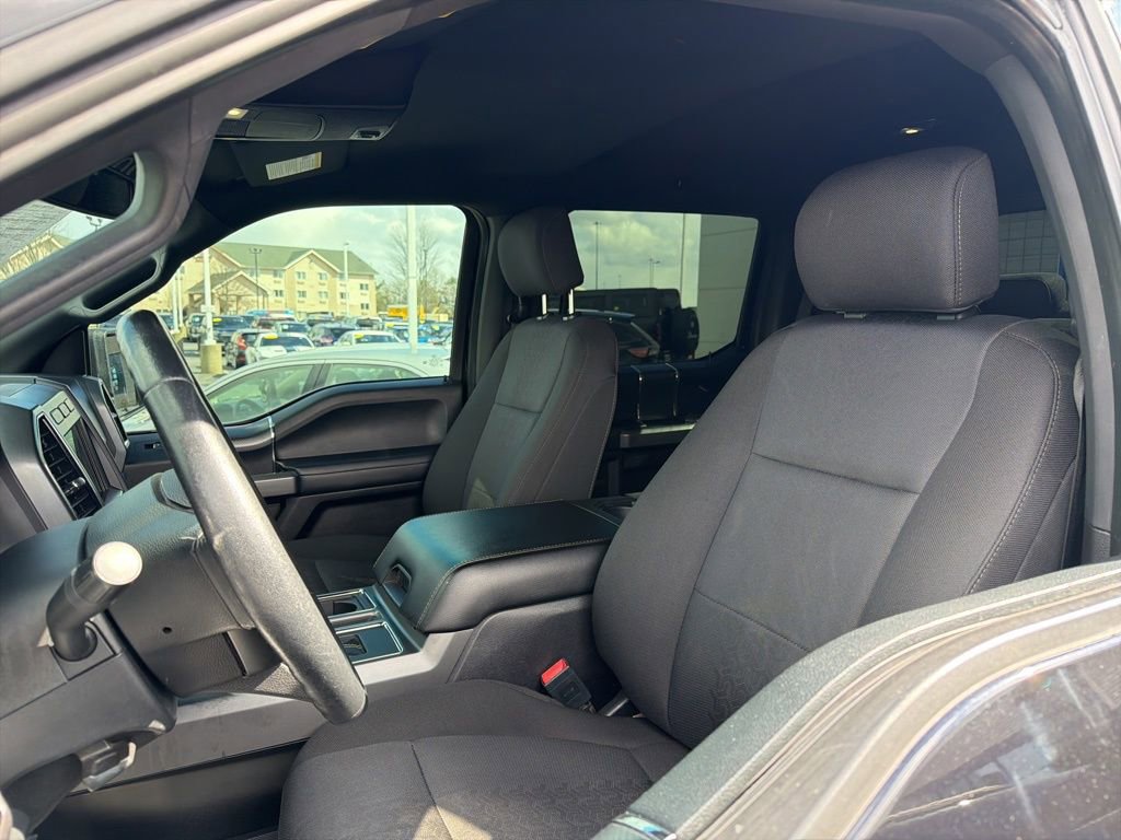 Used 2020 Ford F150 XLT w/ Equipment Group 302A Luxury image 4