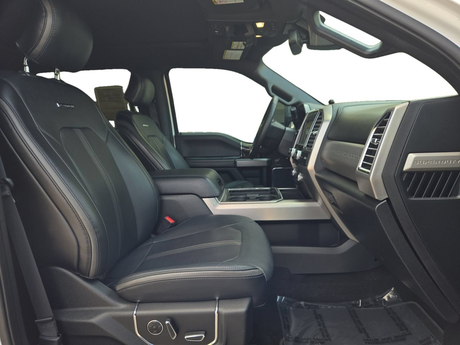 Used 2017 Ford F250 Platinum w/ Platinum Ultimate Package AWD/4WD image 23