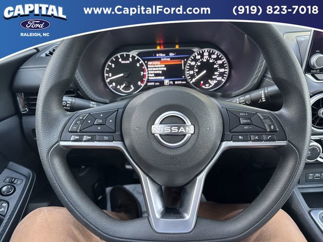 Used 2025 Nissan Sentra SV image 32