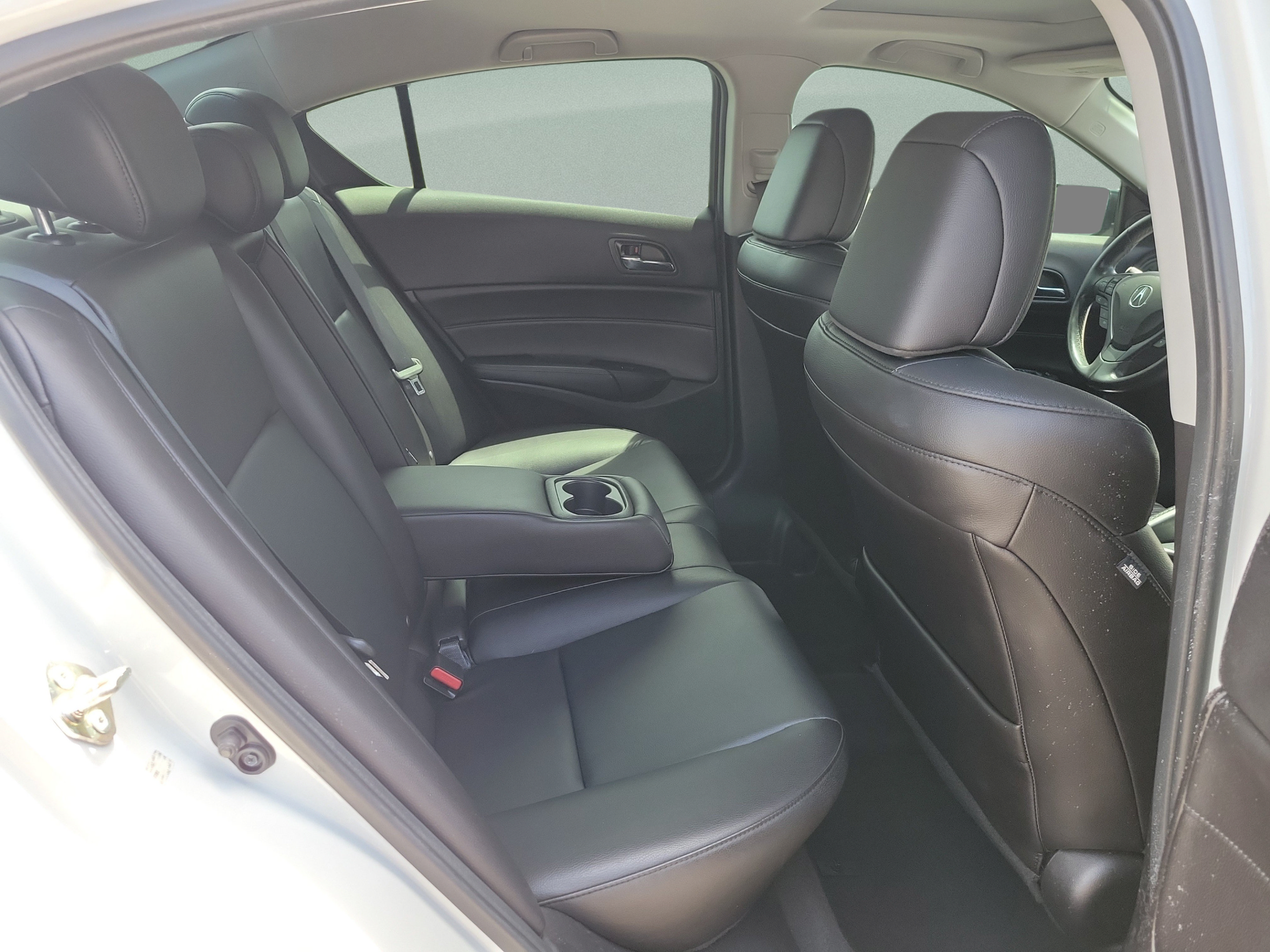 Used 2017 Acura ILX FWD image 9
