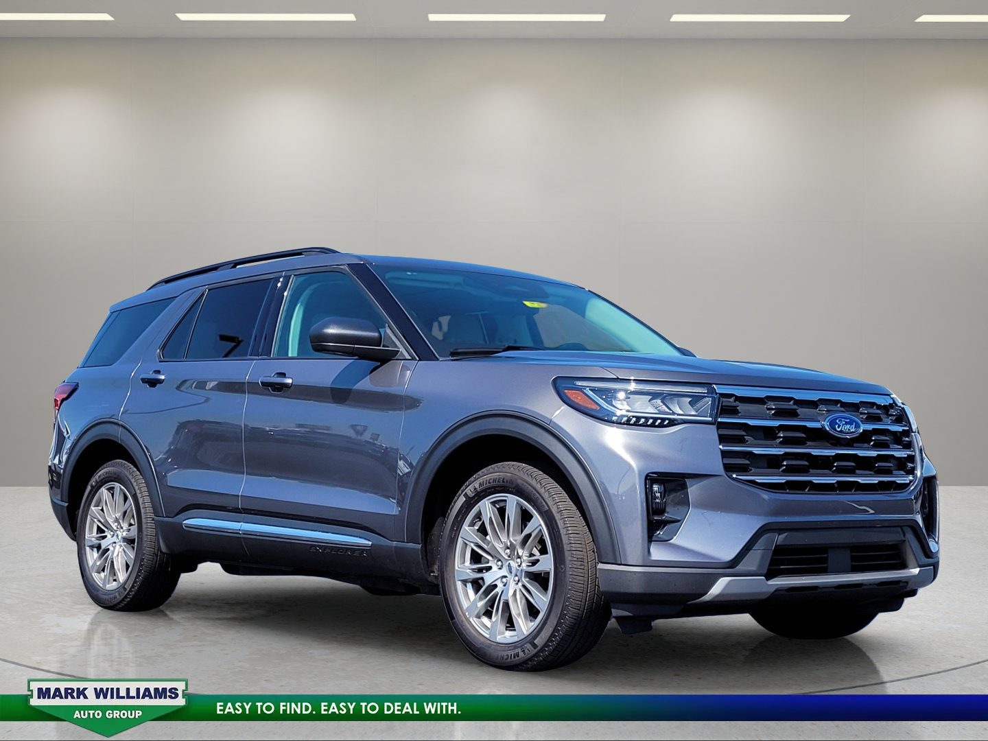 Used 2025 Ford Explorer Active w/ Active Comfort Package AWD/4WD image 1
