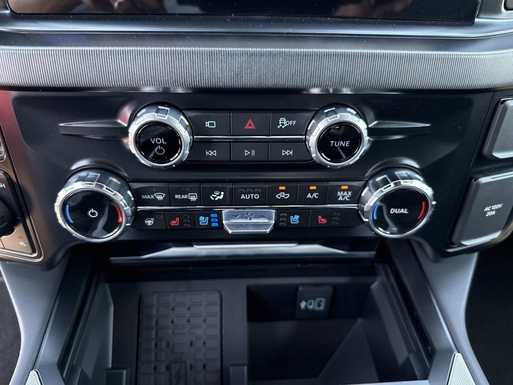 New 2026 Ford F250 Platinum image 23