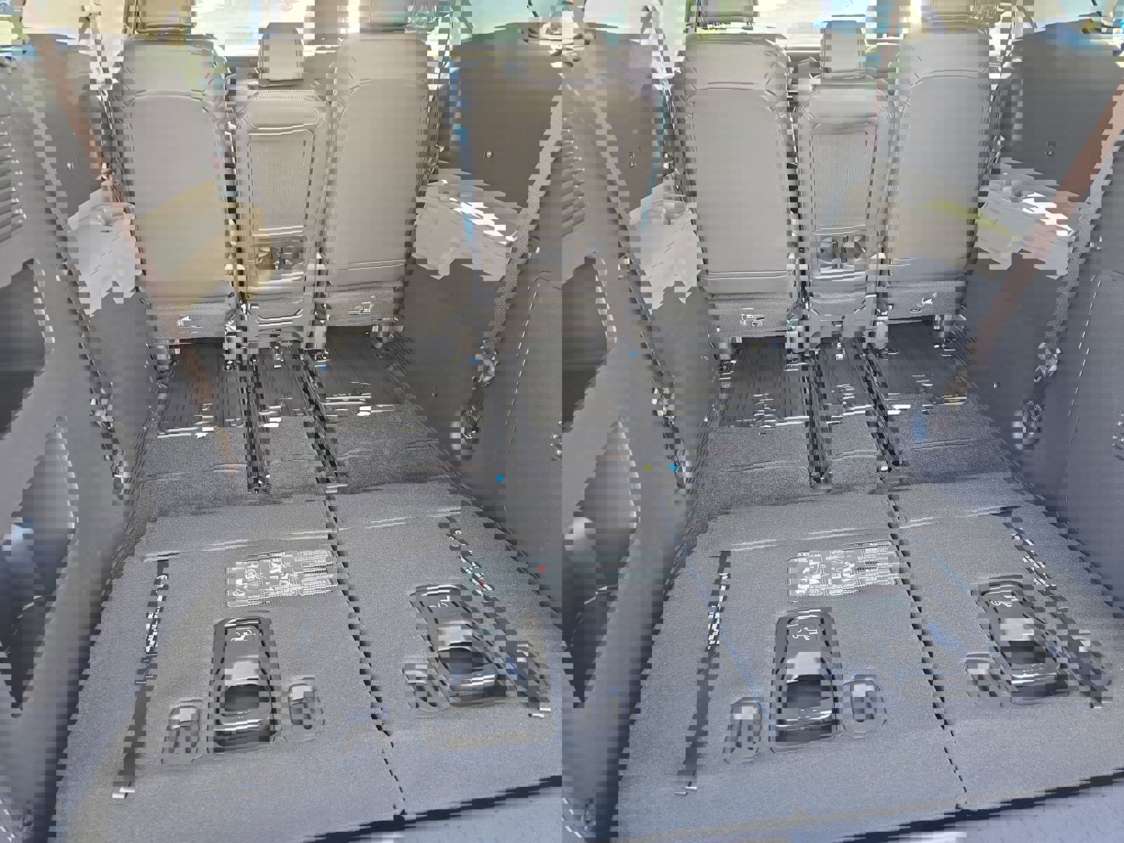 New 2026 Kia Carnival EX image 15