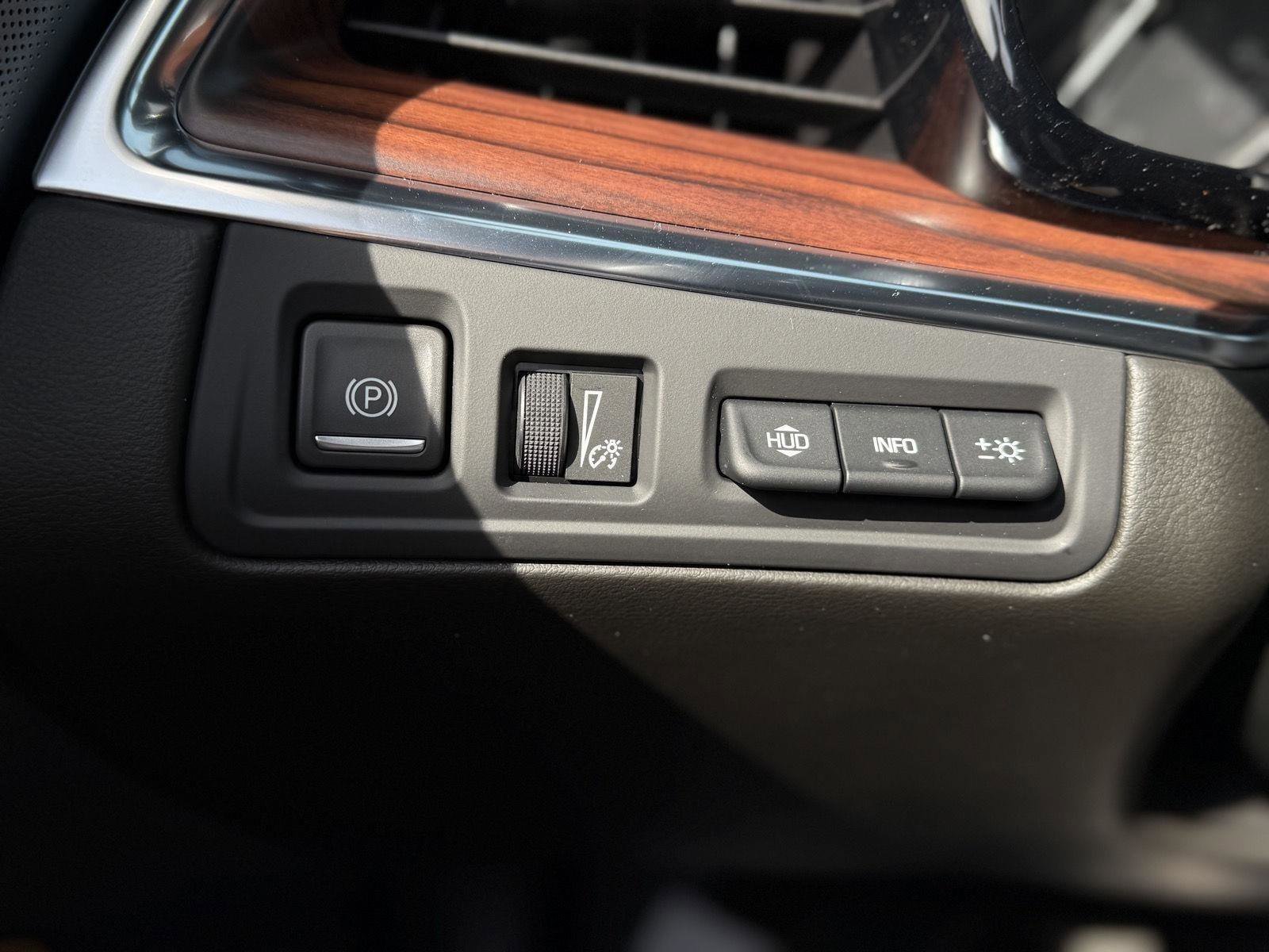 New 2026 Cadillac XT5 Premium Luxury w/ Driver Assist Package image 17