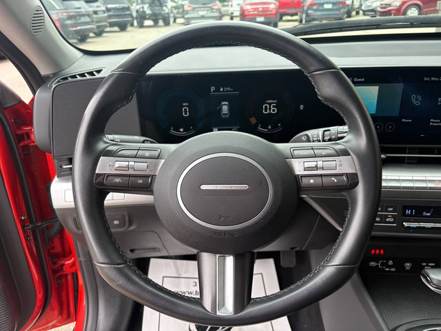 Used 2025 Hyundai Kona SEL FWD image 19
