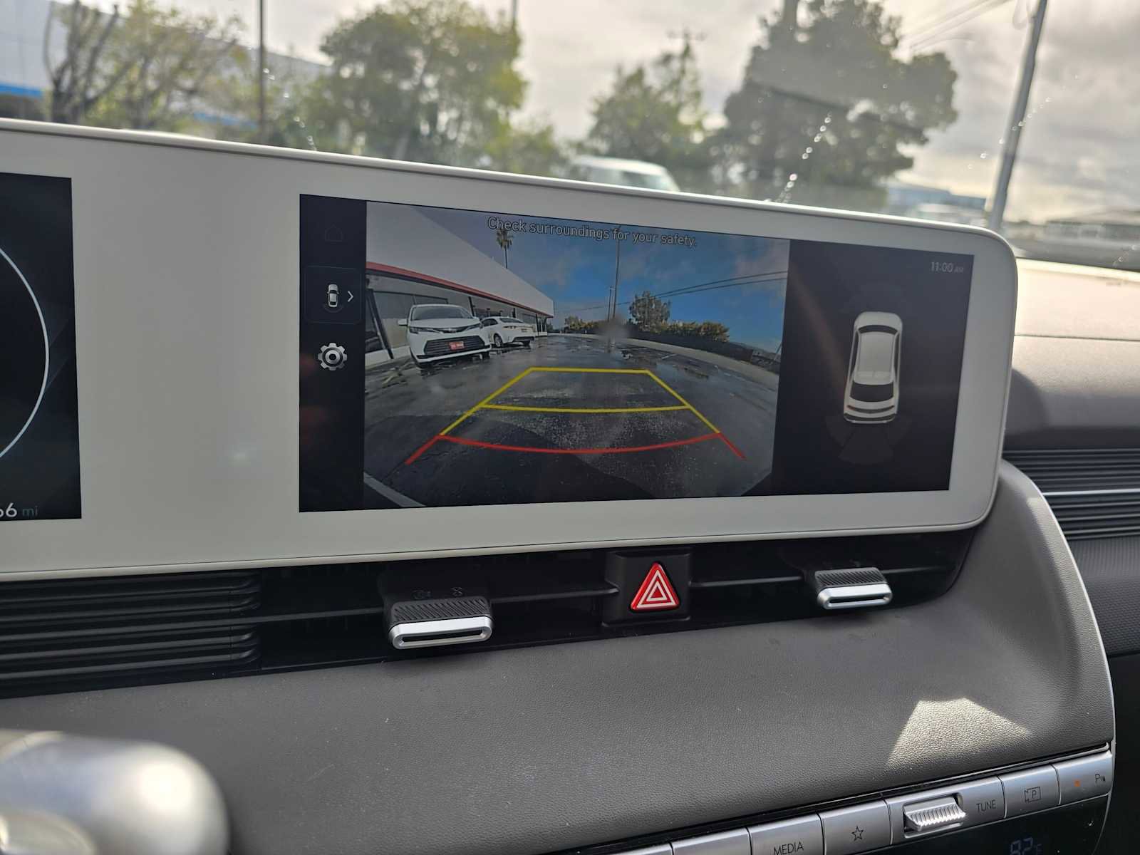 Used 2024 Hyundai Ioniq 5 SEL image 28