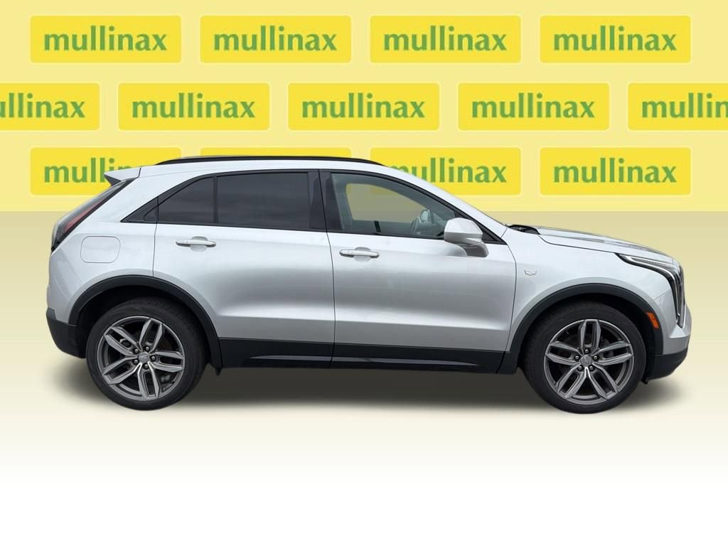 Used 2019 Cadillac XT4 Sport w/ Cold Weather Package AWD/4WD image 12
