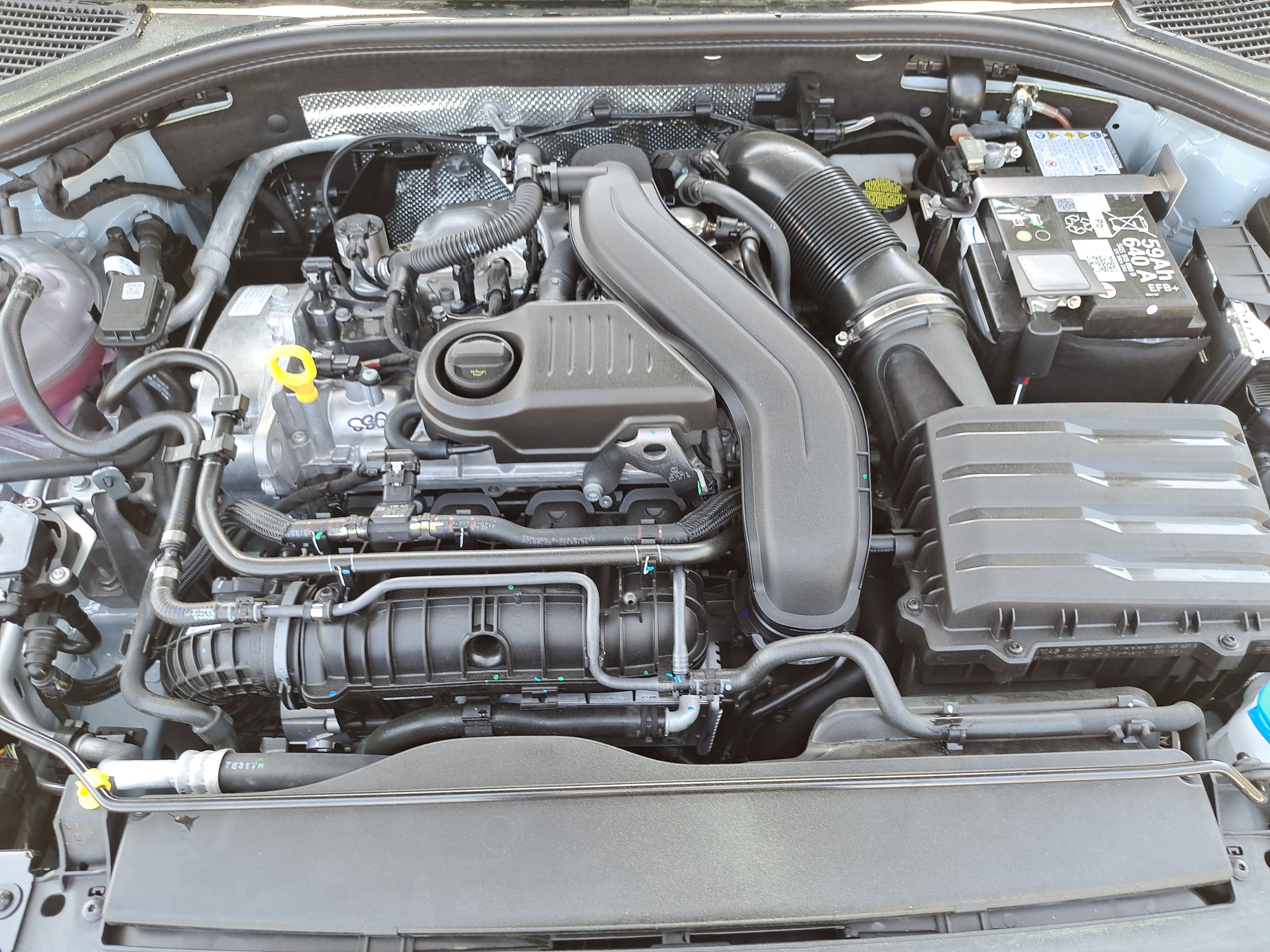 New 2026 Volkswagen Jetta SE FWD image 28