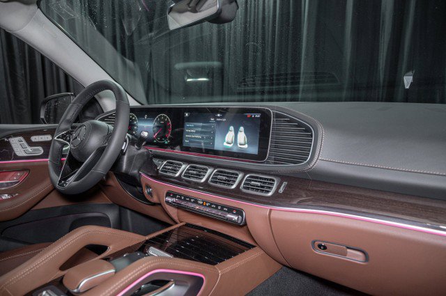 Certified 2026 Mercedes-Benz GLS 450 4MATIC image 14
