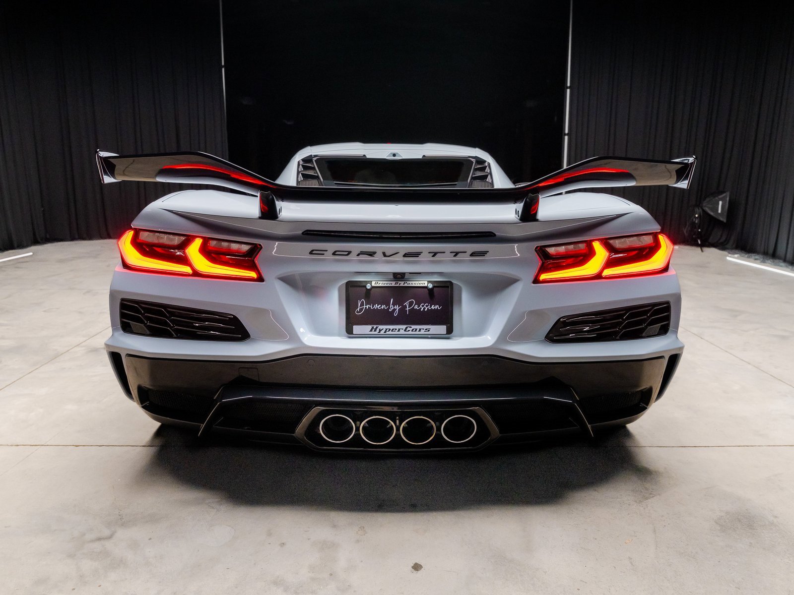 Used 2023 Chevrolet Corvette Z06 w/ Z07 Performance Package image 12