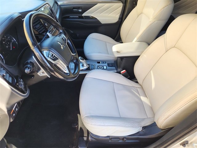 Used 2019 Mitsubishi Outlander GT image 19