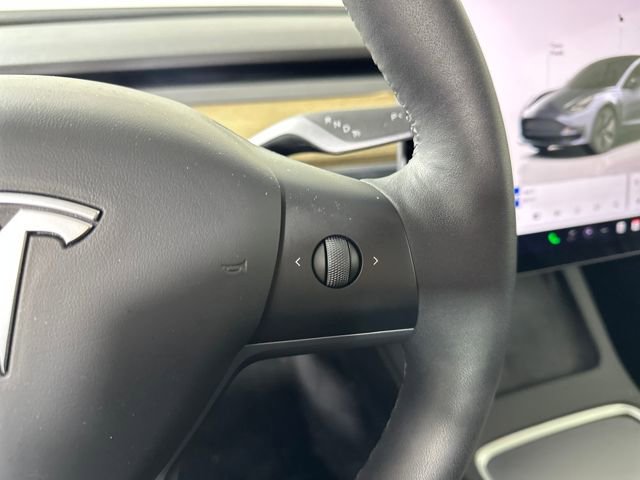 Used 2023 Tesla Model 3 Standard Range image 16