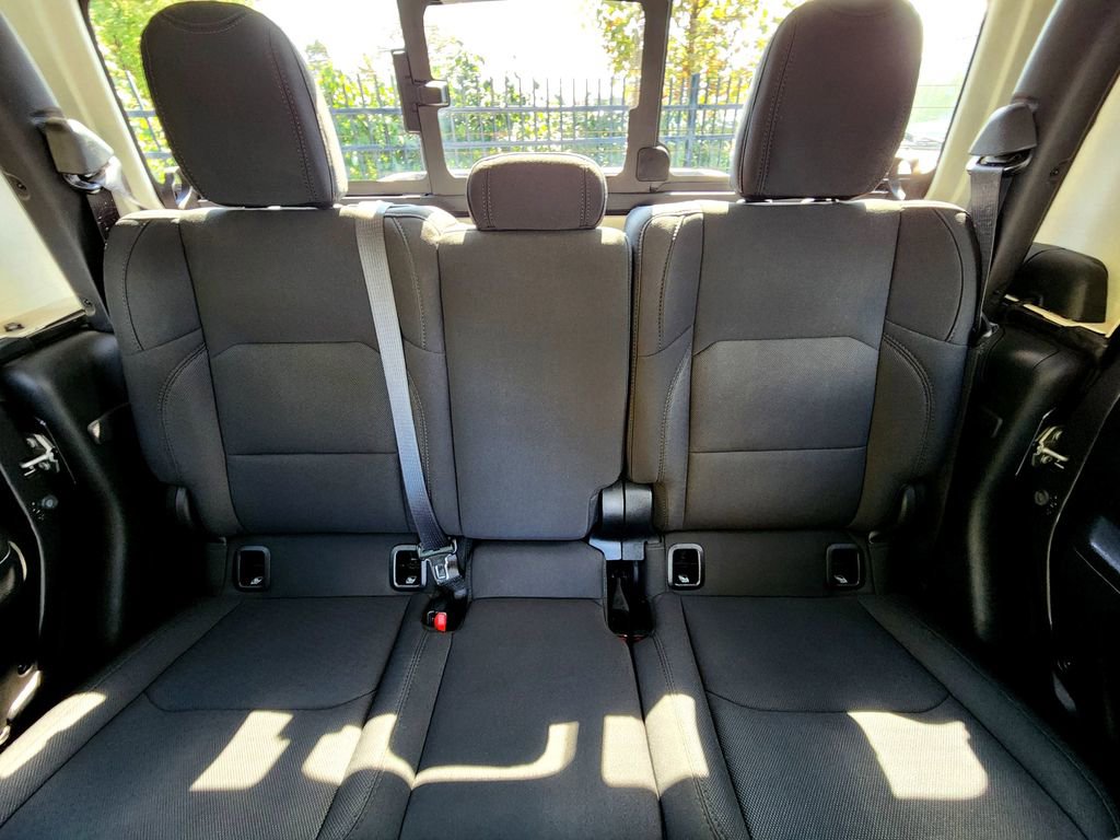 Used 2022 Jeep Gladiator Sport image 32