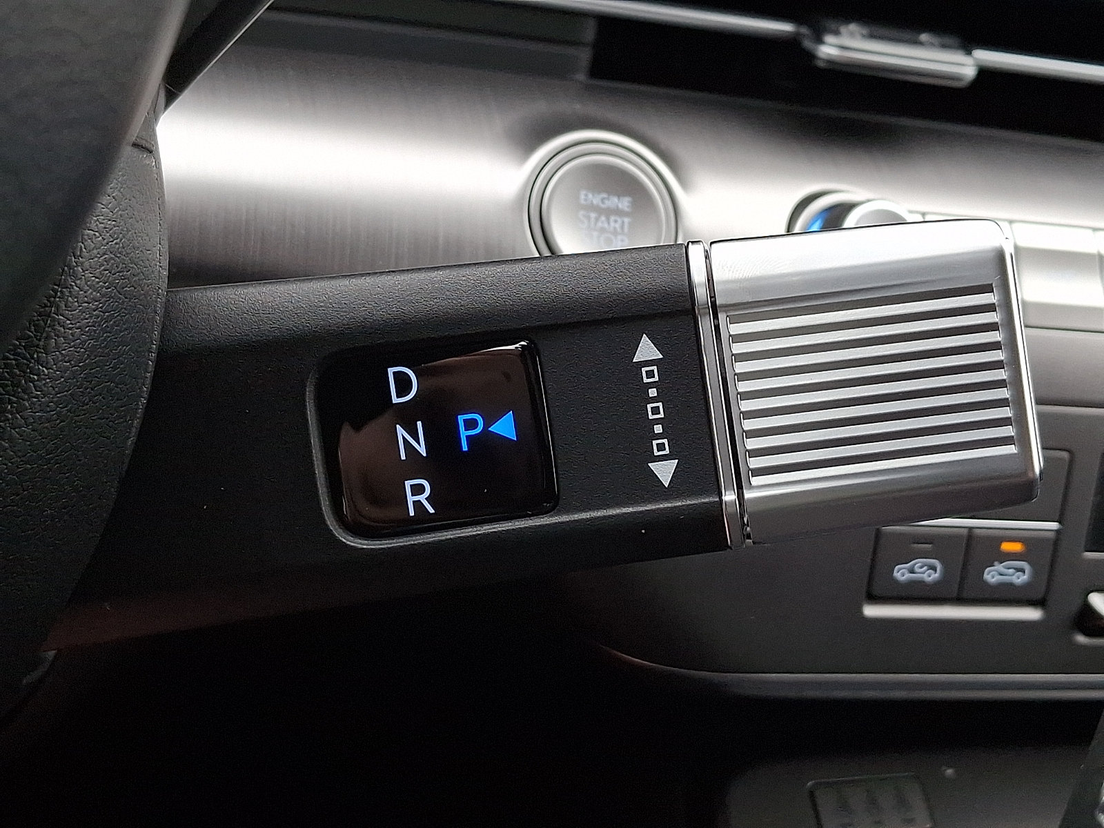 New 2026 Hyundai Kona SEL Premium FWD image 8