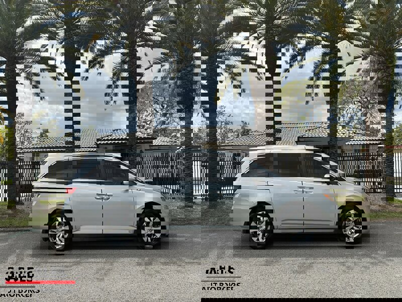 Used 2015 Honda Odyssey EX image 2