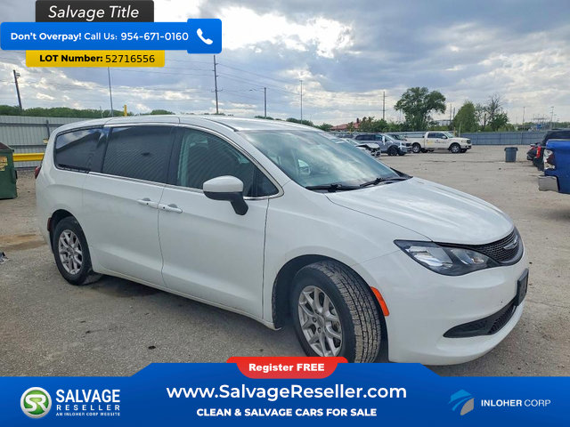 Used 2023 Chrysler Voyager LX FWD image 5