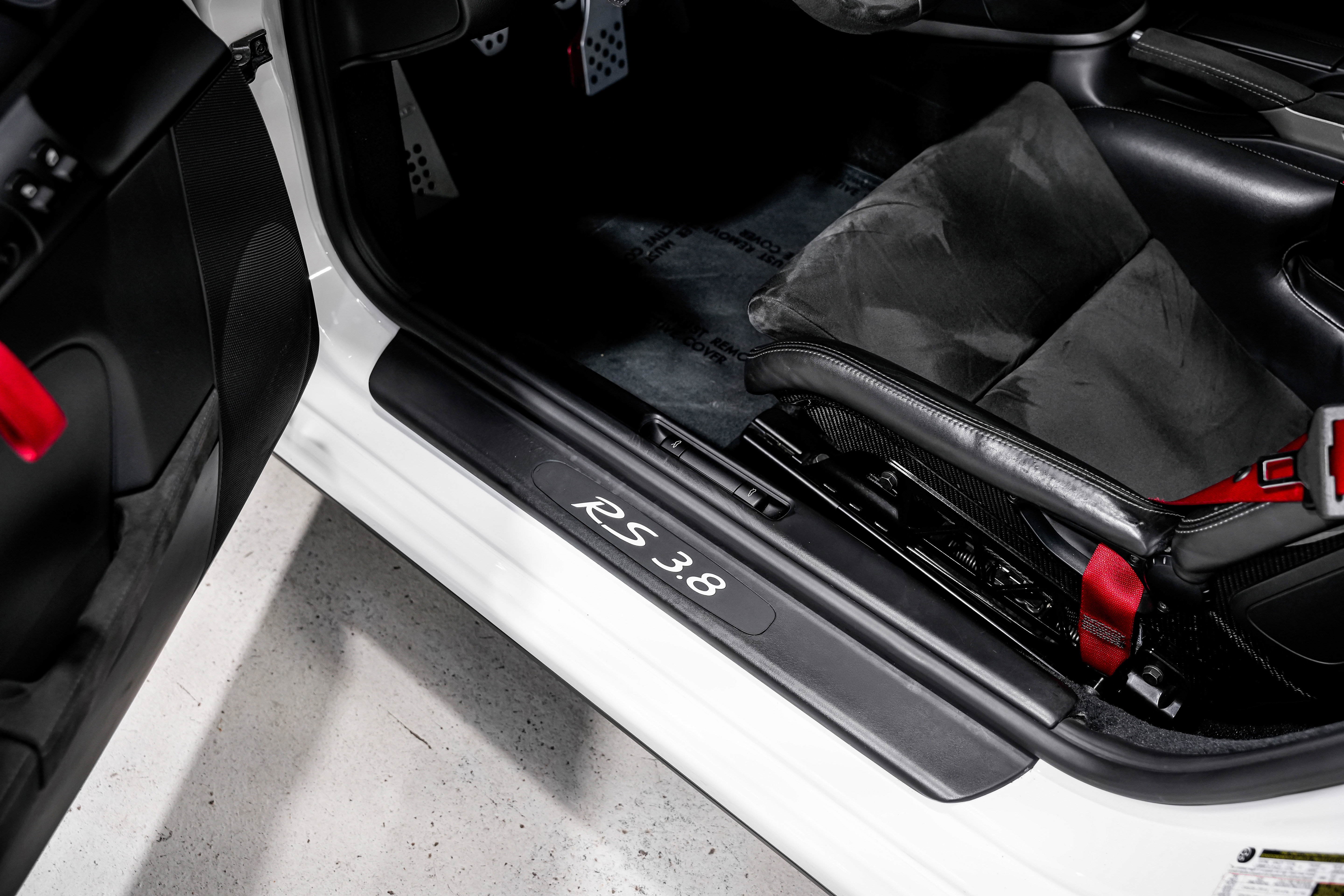 Used 2010 Porsche 911 GT3 RS image 22