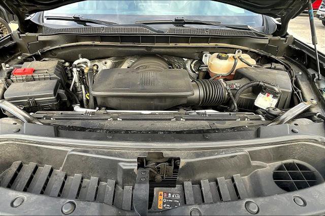 Used 2023 Chevrolet Suburban Premier image 31