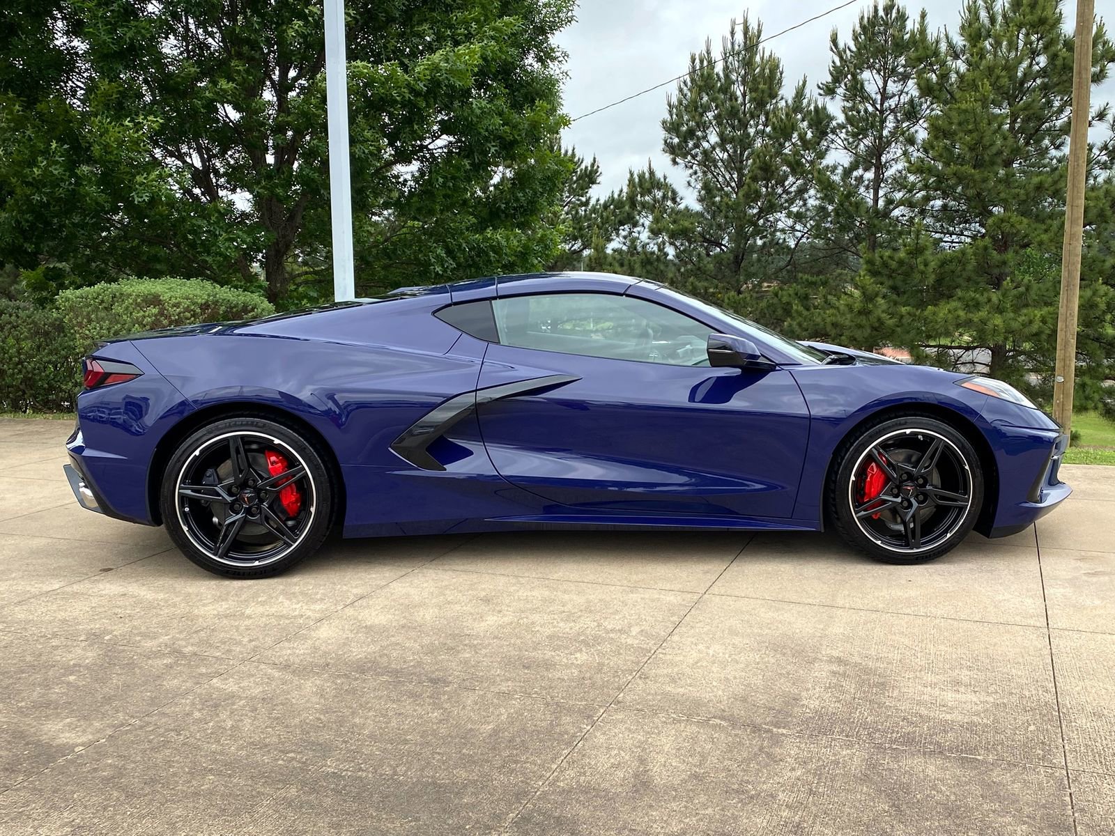 Used 2025 Chevrolet Corvette Stingray Coupe w/ 1LT image 7