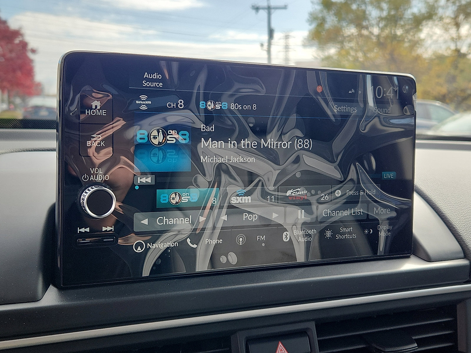 New 2025 Honda Pilot Touring image 13