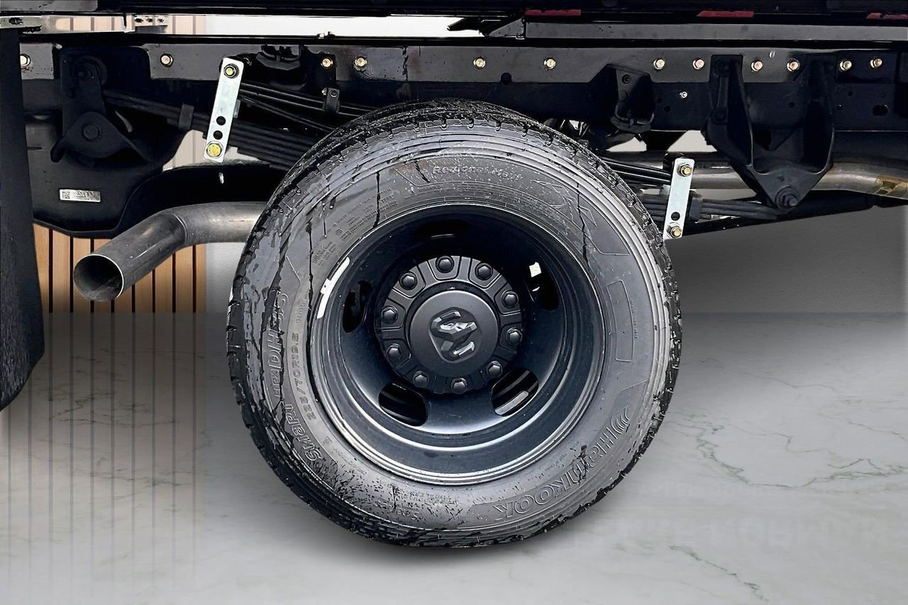 New 2025 RAM 5500 Tradesman image 34
