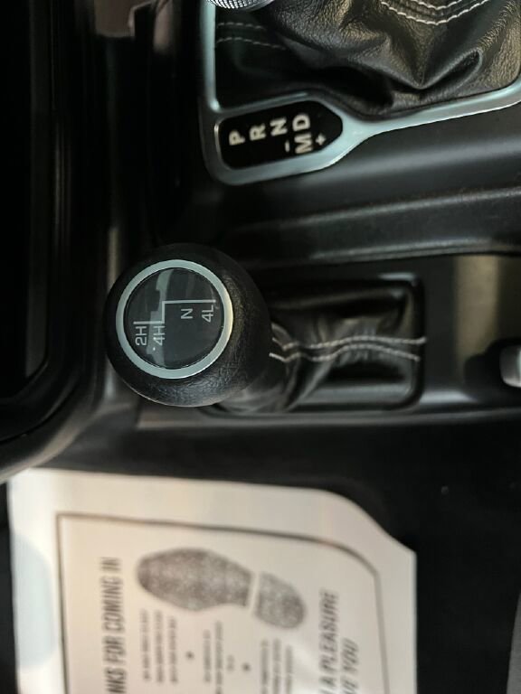 Used 2023 Jeep Wrangler Sahara image 15