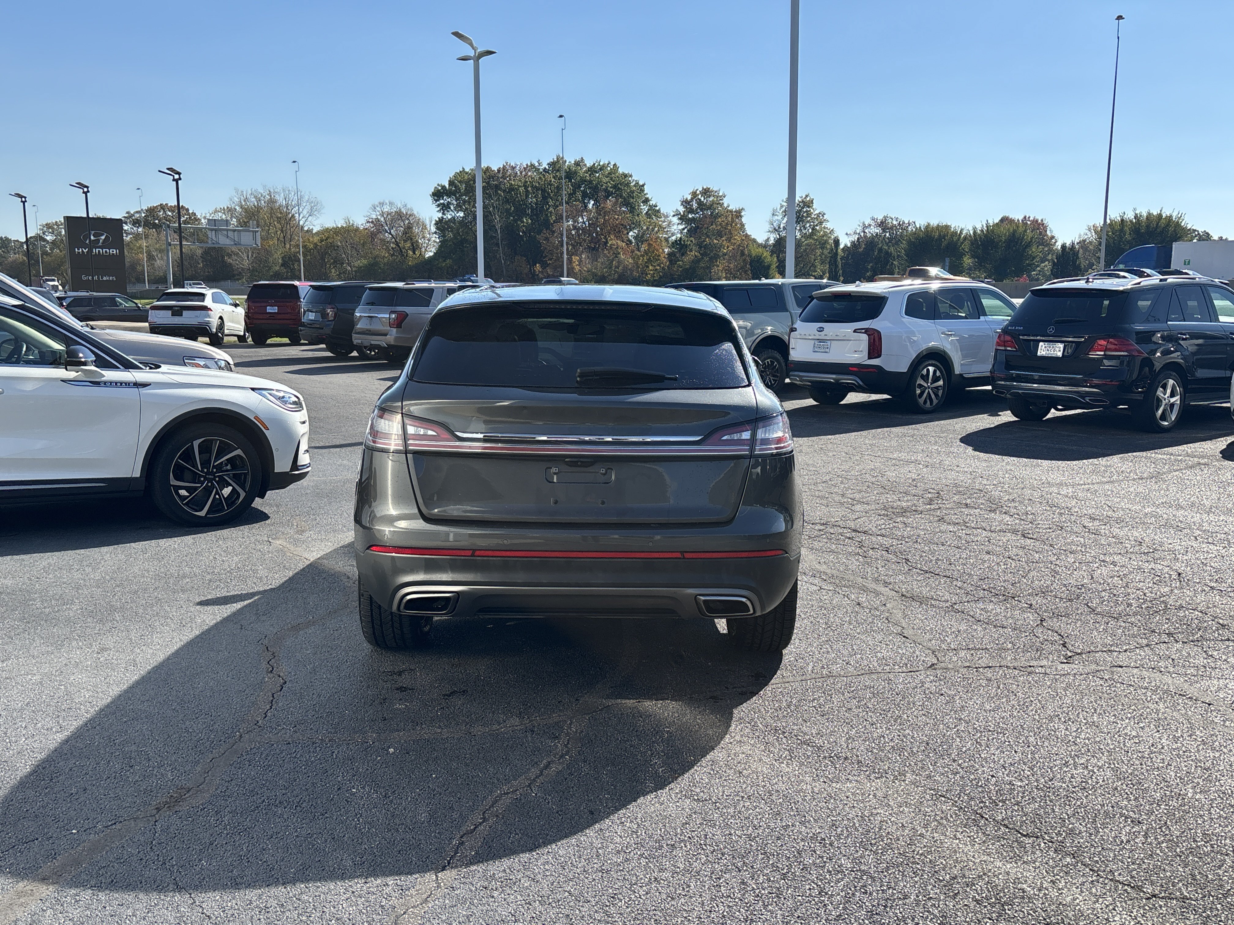 Used 2019 Lincoln Nautilus Reserve AWD/4WD image 4