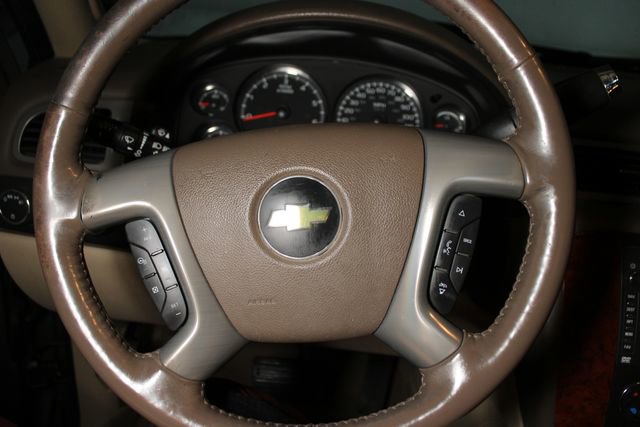 Used 2013 Chevrolet Tahoe LTZ AWD/4WD image 13