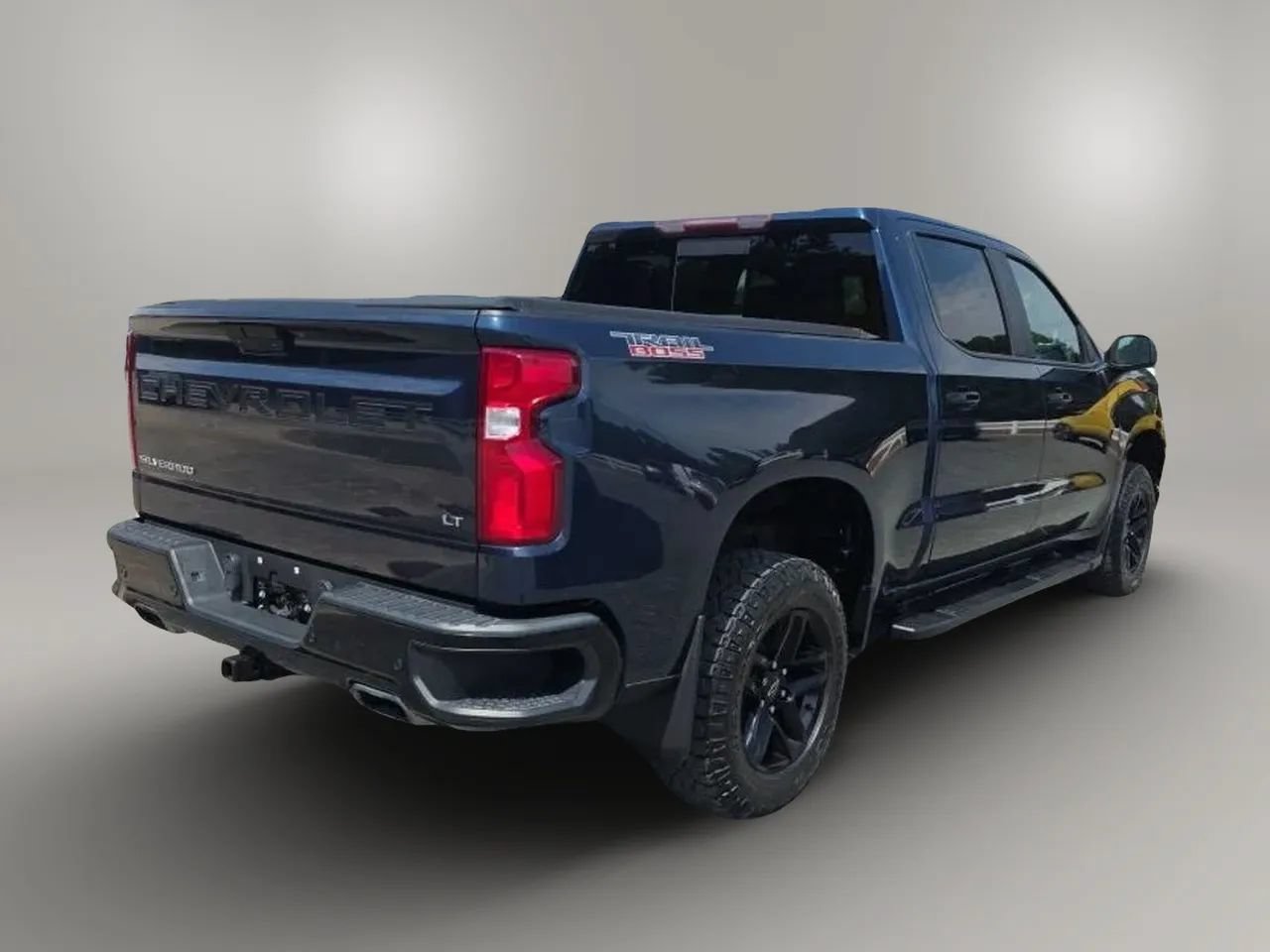 Used 2020 Chevrolet Silverado 1500 LT Trail Boss AWD/4WD image 6