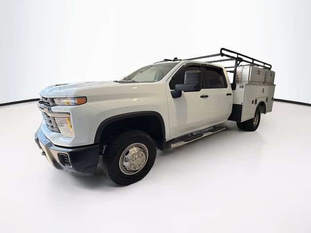 Certified 2024 Chevrolet Silverado 3500 W/T AWD/4WD image 3