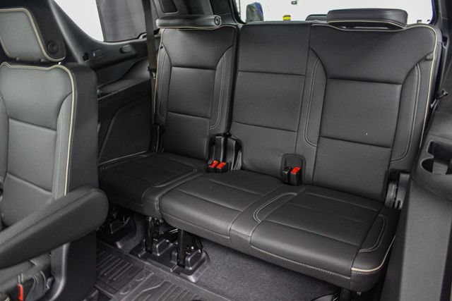 New 2026 GMC Yukon Elevation w/ Elevation Premium Package AWD/4WD image 14