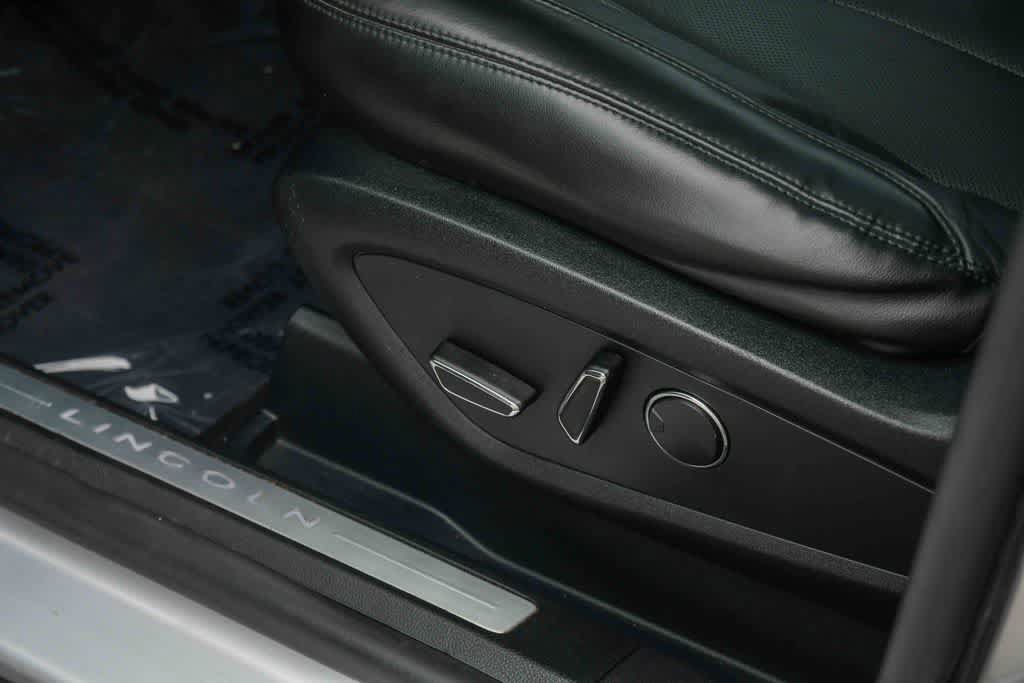 Used 2017 Lincoln MKC Reserve AWD/4WD image 25