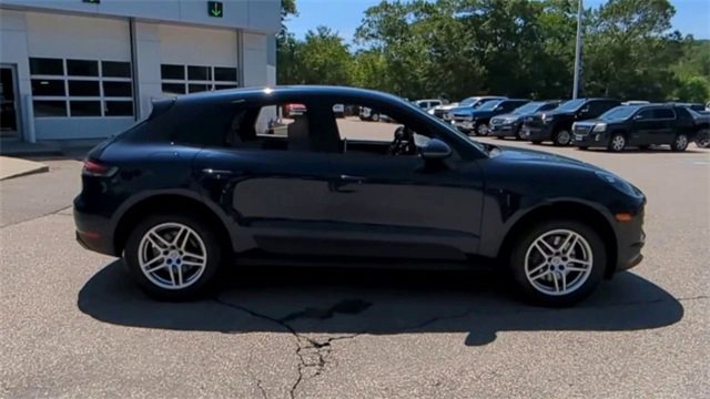 Used 2021 Porsche Macan image 9