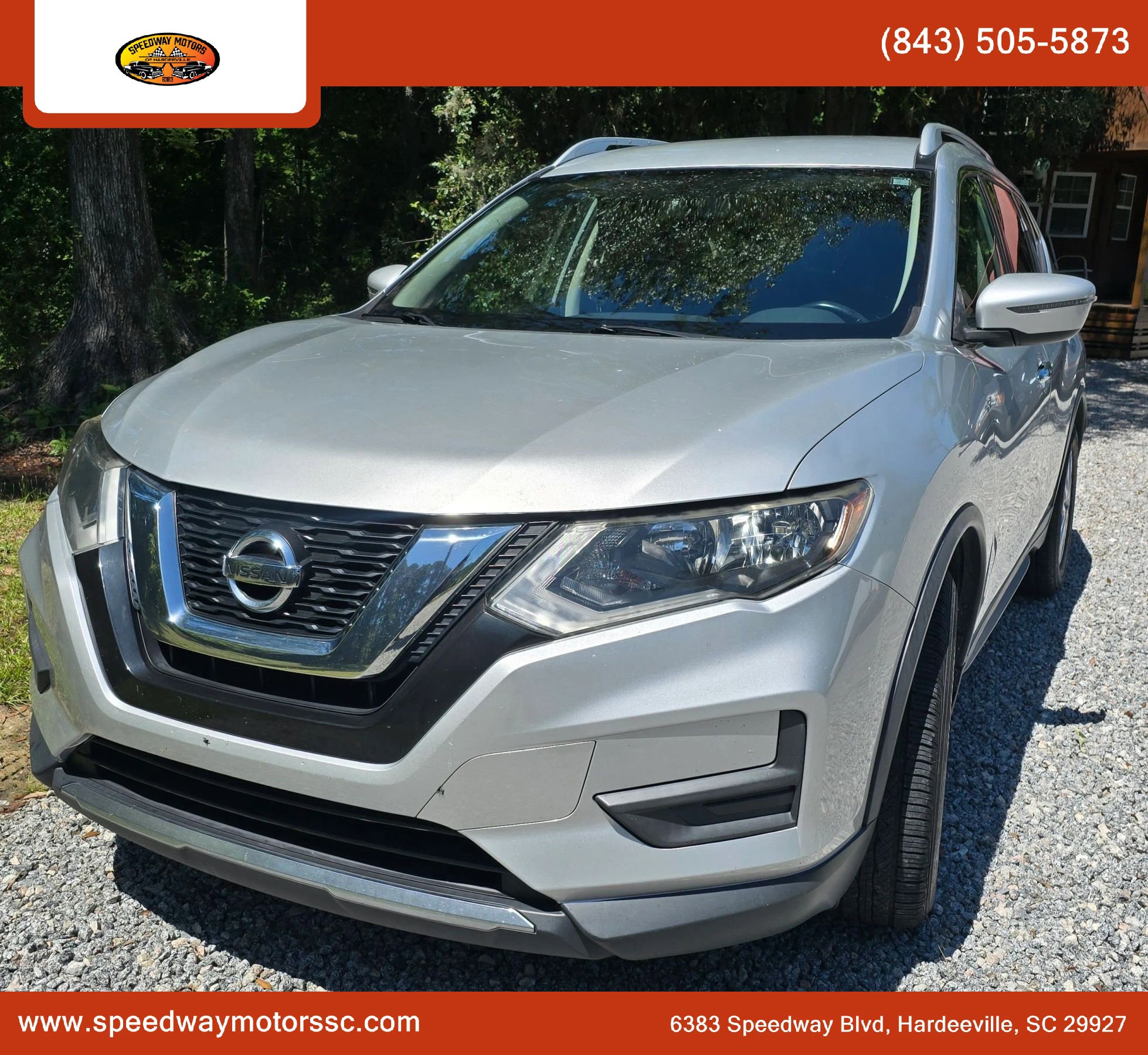 Used 2017 Nissan Rogue SV FWD image 1