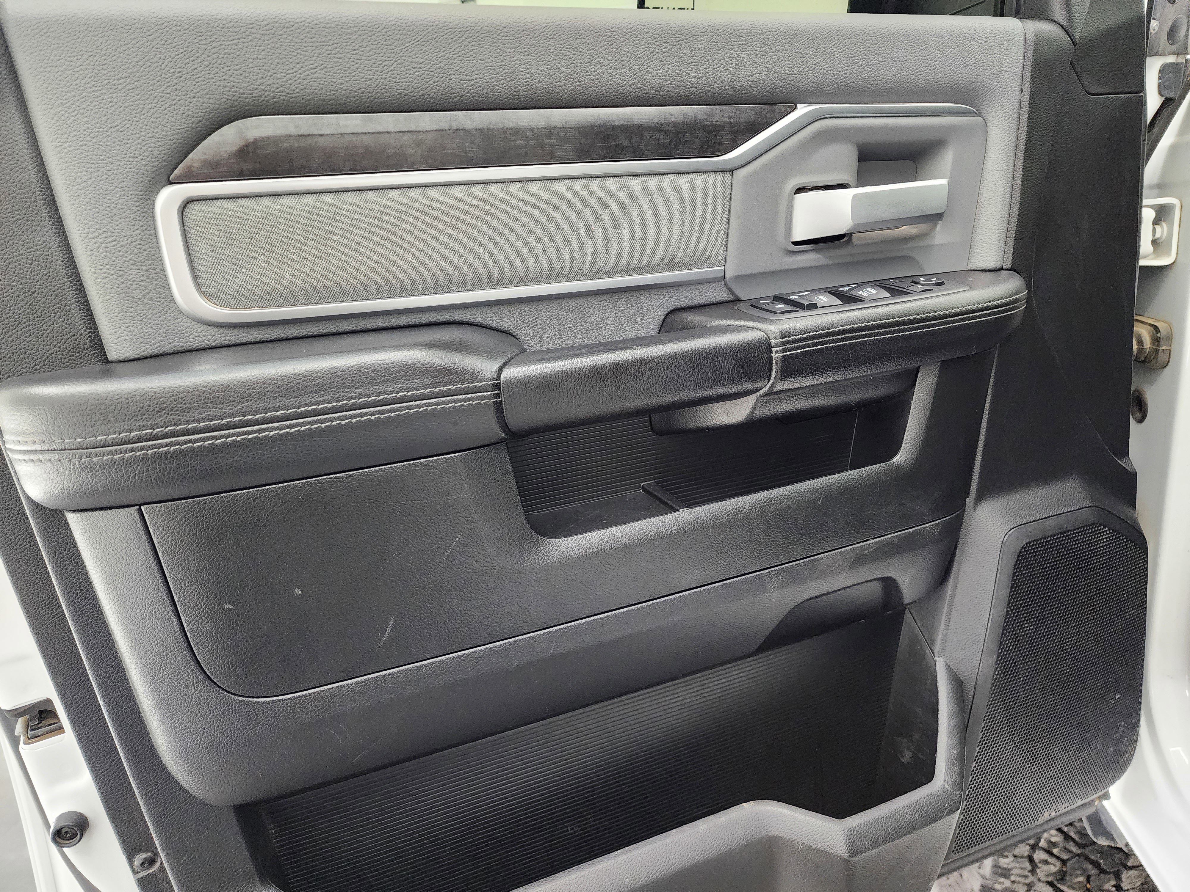 Used 2019 RAM 2500 Big Horn image 35