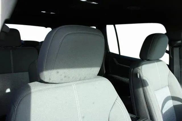 New 2025 GMC Acadia Elevation w/ LPO, Floor Liner Package image 17