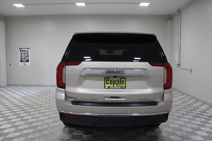 Used 2022 GMC Yukon SLT w/ SLT Premium Package image 11